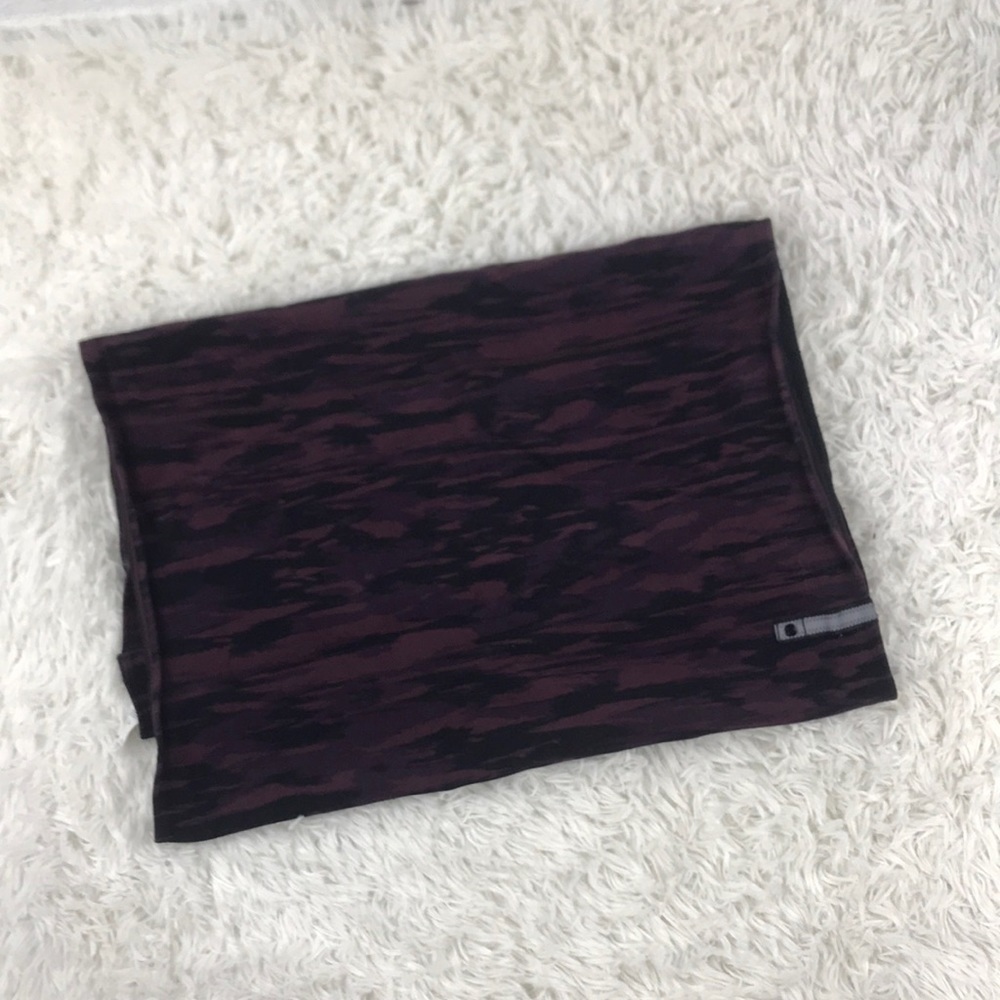 Lululemon Vinyasa Snap Scarf Painted Animal Bordeaux Drama